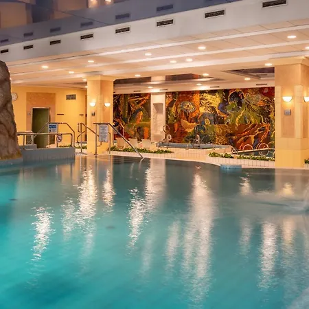 Ensana Grand Margaret Island 4*