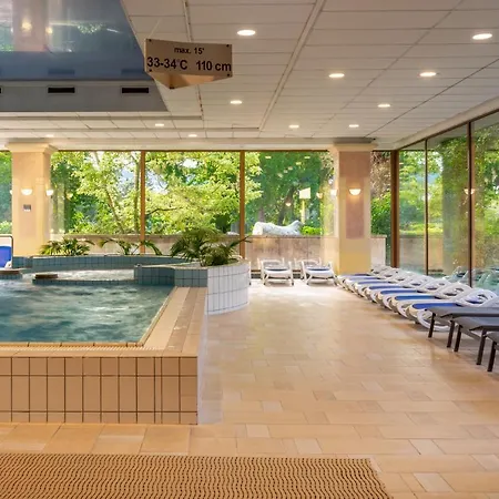Hotel Ensana Grand Margaret Island 4*