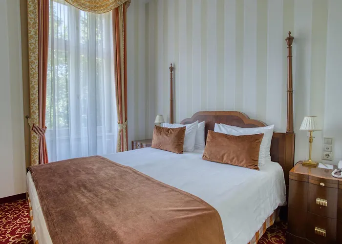 Ensana Grand Margaret Island מלון