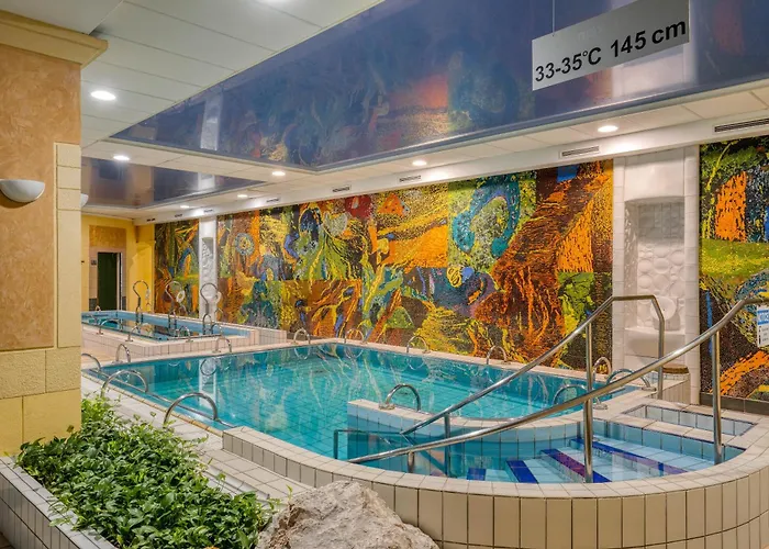 מלון Ensana Grand Margaret Island 4*